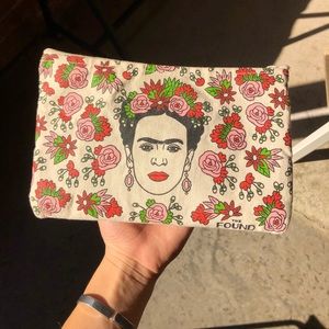 Frida Kahlo makeup bag/ zipper bag